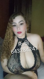 MADURITA   CURVE DE GRANDES TETAS NATURALES FOTOS REALES Y RECIENTES...