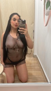 KAREN JOVENCITA JUGUETONA COMPLETA CARIñOSA VICIOSA FIESTERA EN MANRESA