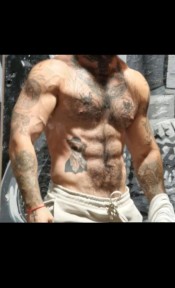 MORENO EXOTICO PIEL CANELA. AMENTE A LA FIESTA, HO