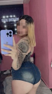 MUJER COMPLACIENTE SIN LIMITES EN LA CAMA