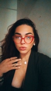 ESPAñOLA INDEPENDIENTE BELLISIMA RUBIA SOLO SALIDAS