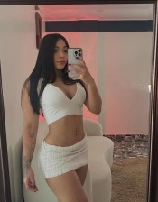 HOLA RECIéN LLEGADA MIA