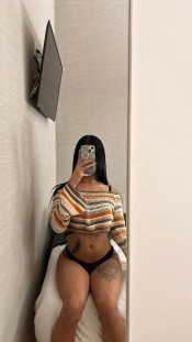 JOVENCITA CHICA TRANS SIN TABUES NI APUROS