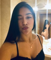 LAURA UNA DULZURA QUE QUEMA