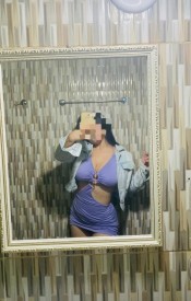 GUAPA IMPLICADA SIMPÁTICA