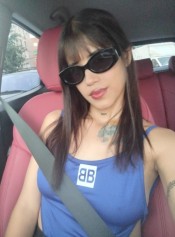 EN VILLALBA.NIÑITA FIESTERA,BOMBÓN CON 21 AÑITOS.