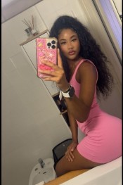 CAROLINA RICA MULATA DIOSA DEL SEXO Y CHUPONA