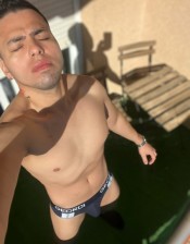 SANTIAGO 28 AñOS VERSáTIL 18 CM DE POLLA EN ATOCHA