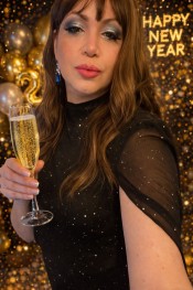 HERMOSA COLOMBIANA CON 21 CM PARA TU PALADAR