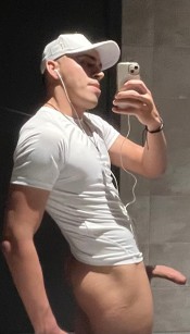 COLOMBIANO DISPUESTO AL PLACER EN VALENCIA CAPITAL