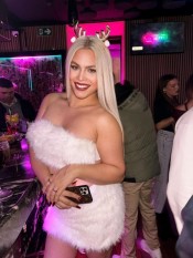 ARDIENTE JOVENCITA TRANS MUY FEMENINA Y FOGOSA