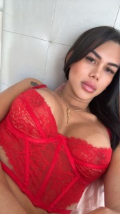 KYNASHA MULATA FEMENINA ACTIVA Y PASIVA AúN PASO DE CONOCERME PUERTO BANUS