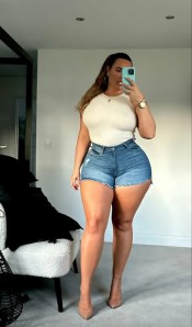 TU REGALO PERFECTO!!! // 50€ /// TETONA CARIÑOSA Y INSACIABLE EN LEÓN!!!