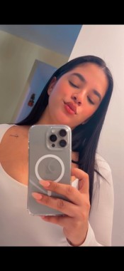 TOP LATINA VALENTINA