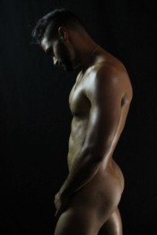 PERRA,  GRITONA, ME GUSTA DAR POR EL CULO