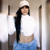 TODA UNA PERRITA EN LA CAMA, ARDIENTE