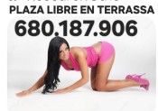 URGE CHICA JOVEN Y DELGADA CON GANAS DE TRABAJAR