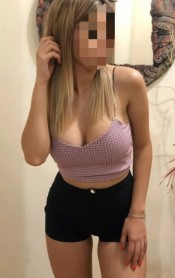 LATINA AMA DE CASA CON GANAS DE...