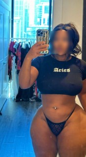 JOVENSITA LATINA CACHONDA