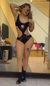 NOVEDAD  ELYS RUBIA CALIENTE EXUBERANTE