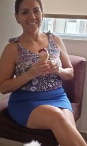 SOY UNA REAL PERRA ADICTA A COMER CULO Y POLLAS