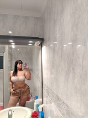 NIñATA EN MATARó CENTRO 24HS, FRANCES CON GARGANTA PROFUNDA BESOS APASIONAD