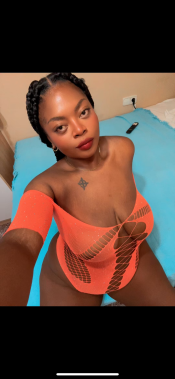 CHUPONA ME ENCANTA QUE ME FOLLEN