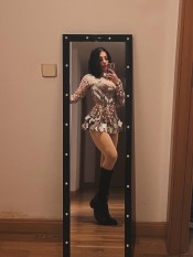 HERMOSA LATINA CALIENTE