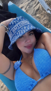 COLOMBIANA MUY DULCE Y CACHONDA EN CASTELLON