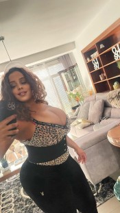 HOLA MIS AMORES SOY UNA TRANS MUY FEMININA Y EDUCA