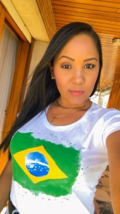 HOLA SOY ERICA 24 AñOS ACABO DE LLEGAR EN BENIDOR