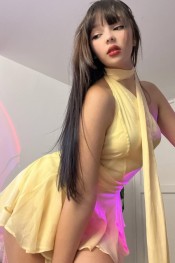 HERMOSA NIÑA DE 23 AÑOS LATINA A TOPE