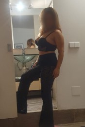 POR PUERTO ALCUDIA - ANDALUZA DE LUJO EXPLOSIVA Y ARDIENTE