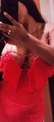 IMPLICADA CARIñOSA PECHOS GRANDES FOTOS REALES