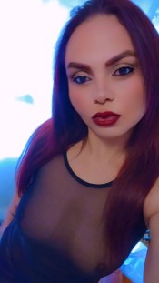 HOLA AMORES , SOMOS 2 AMIGAS EN CALPE