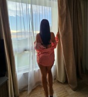 HOLA MIS AMORES NOVEDAD MASAJISTA MADURA SIN ROLOS PARA DARTE RELAJACIÓN