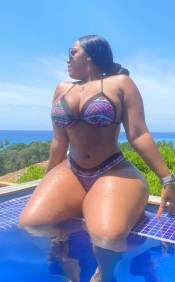 CHICA RICA CON GANAS DE JUGAR UN POCO PAPII.