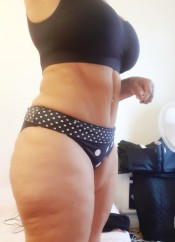 MADURITA PECHUGONA 30€ MEDIA HORA TARIFAS ECONOMICAS