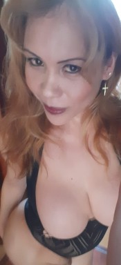 NOVEDAD LATINA VIGO FOTOS ACTUALES DISCRETA