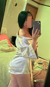 MORENAZA ARDIENTE CON GANAS DE PASARLO BIEN