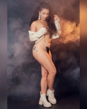 PIMIENTA BRASILEñA,ME CANTA HACER NUEVAS AMISTAD Y DESFRUTAR DE LA VIDA