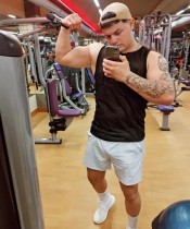 **HARRY TU CHICO GAY  ACTIVO  XXL PARA TI ( NERVION)