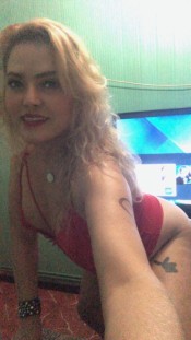 MORBOSA Y COMPLACIENTE  /ESTOY CERCA AL CORTE INGLÉS