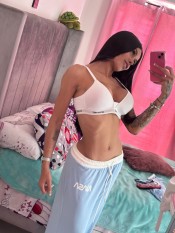 EN TETUAN ELEGANCIA FEMENINA CON TOQUE TRAVIESO 614970932