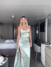 MILA UN LATIDO HECHO CARICIA