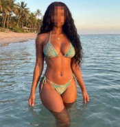 COLOMBIANA CON COÑO MOJADITO Y GANAS DE FOLLAR