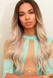 ARIANA CHICA TRANS FEMENINA Y MUY COMPLACIENTE