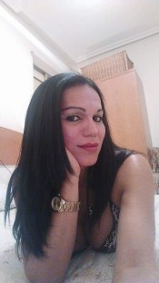 TRANS MUY GUAPA TOTALMENTE IMPLICADA