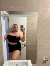 EN ALBACETE SABRINA NOVEDAD COLOMBIANA, FIESTERA CON MUCHAS GANAS
