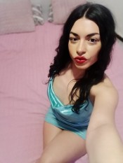 LOLA, JOVENCITA ESPAÑOLA DE 24 AÑOS CON MUCHO ARTE